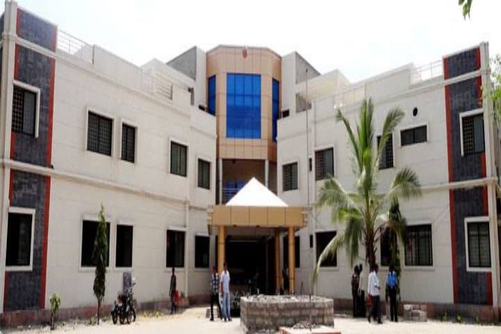 https://cache.careers360.mobi/media/colleges/social-media/media-gallery/1104/2024/1/18/Campus View of Vijayanagara Sri Krishnadevaraya University Bellary_Campus-View.jpg